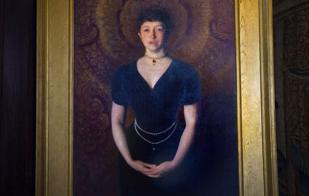 "Isabella Stewart Gardner" by John Singer Sargent in the Gothic Room at the Isabella Stewart Gardner Museum. (Jesse Costa/WBUR)