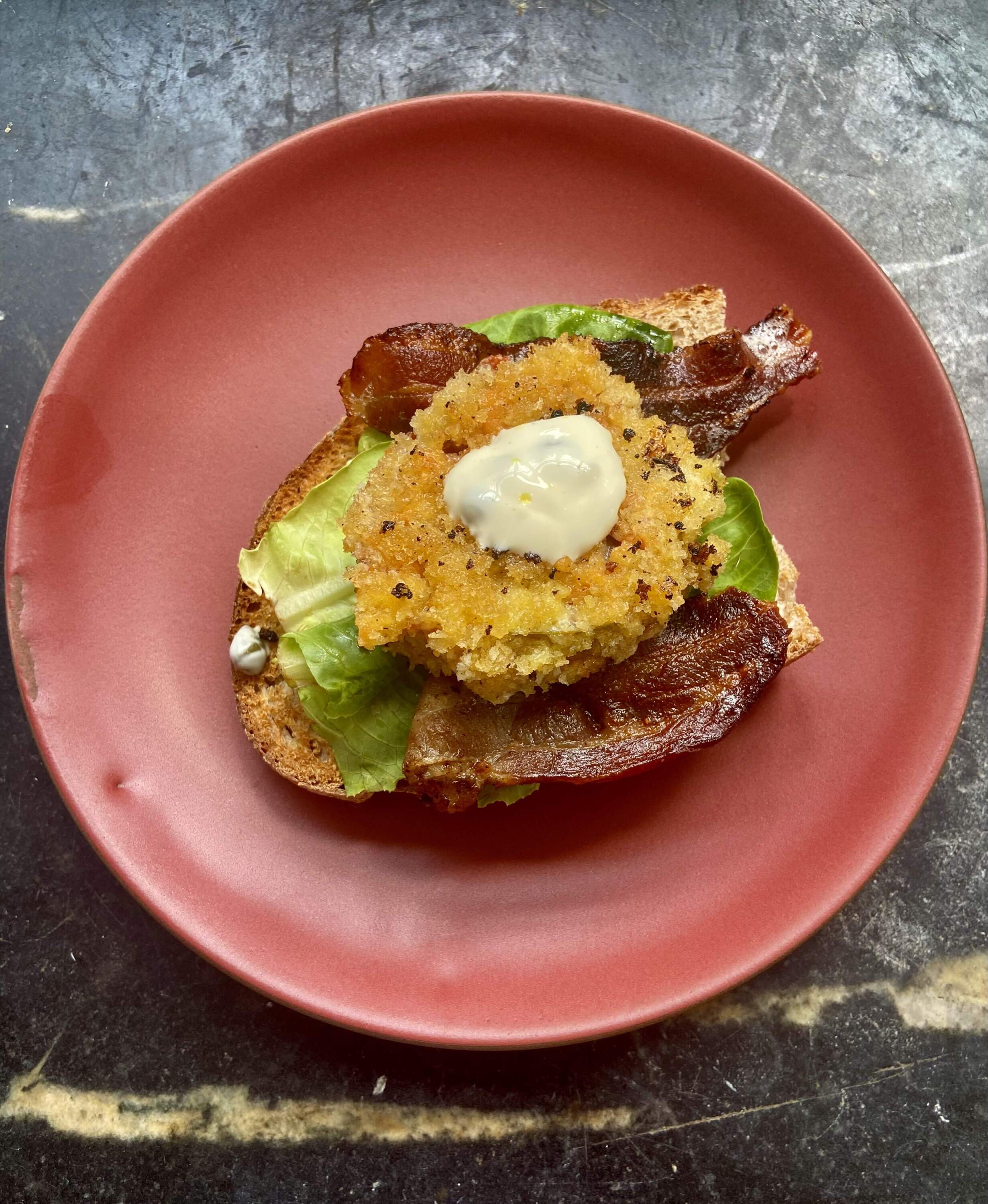 Fried tomato, bacon and lettuce sandwich. (Kathy Gunst/Here & Now)